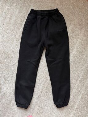 COMFRT Women's Black Fleece Jogger Pants